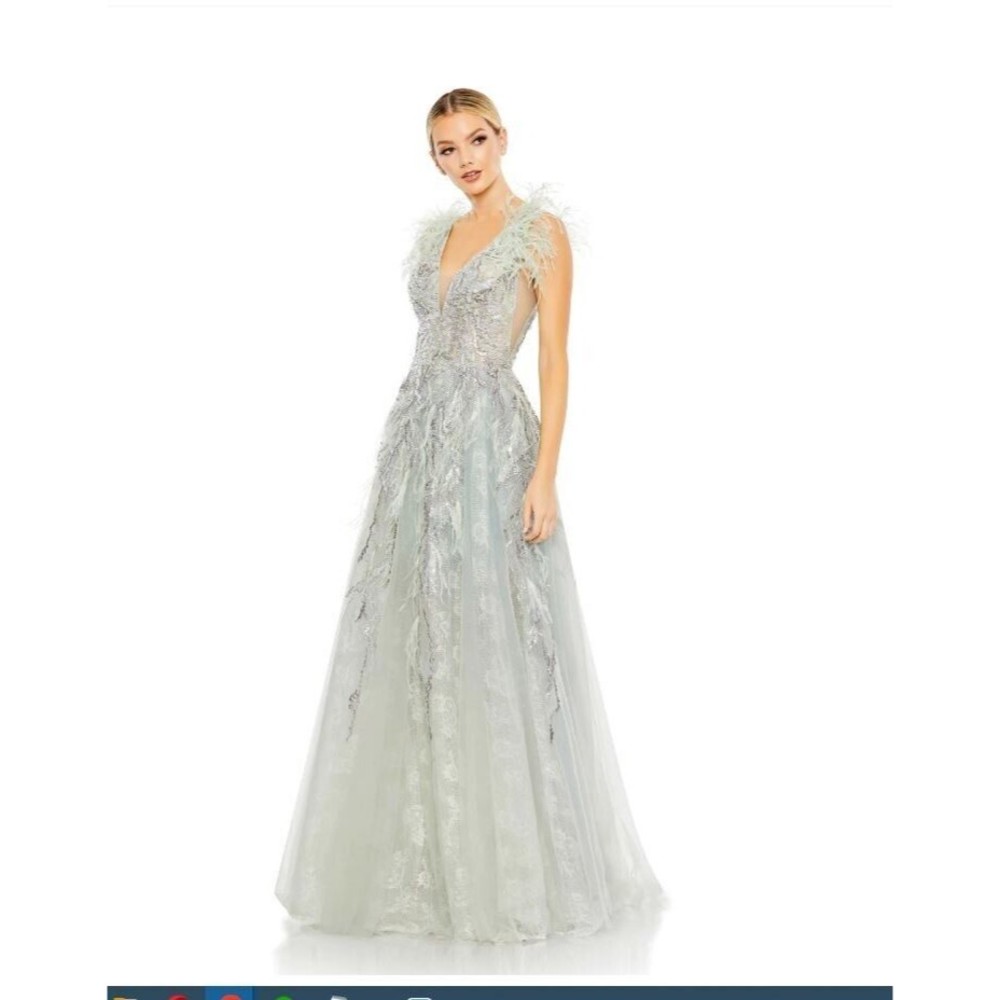 NWOT Mac Duggal Embellished Feathered Sleeveless A Line Gown Sz 4 Seamist 20259